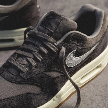 Air Max 1 Crepe Soft Grey