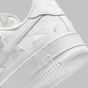 Billie Eilish Air Force 1 White