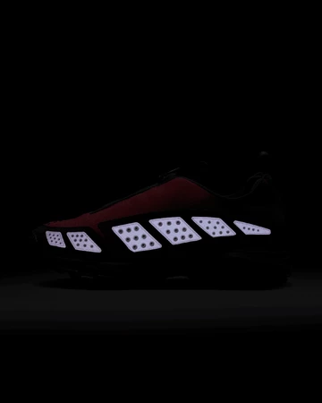 Air Max SNDR Gore-Tex Hyper Crimson glow