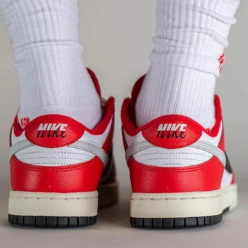 Dunk Low Chicago Split