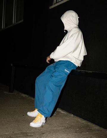 Supreme Nike Air Bakin