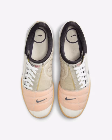 Nike T90 White Black Gum Paar von oben