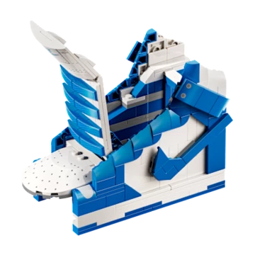 LEGO x Nike Dunk Bausatz von der Seite