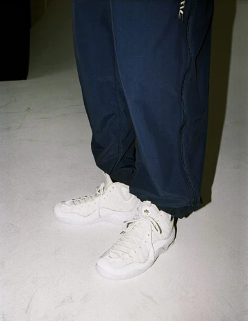 Supreme Nike Air Bakin