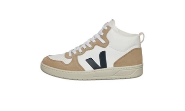 VEJA V-15 Chromefree Leather