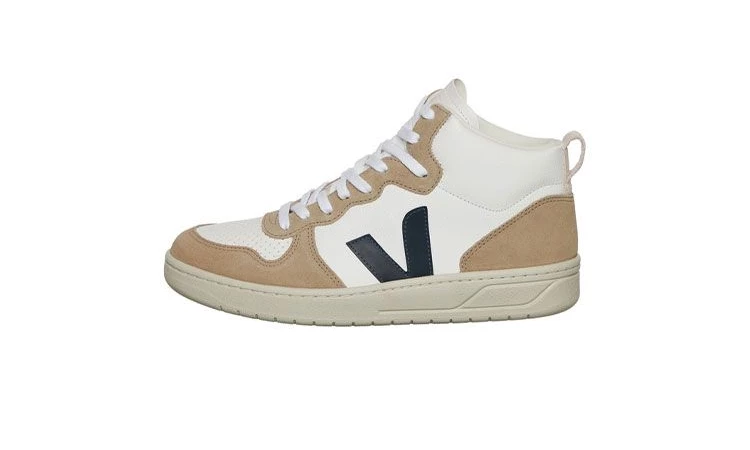 VEJA V-15 Chromefree Leather