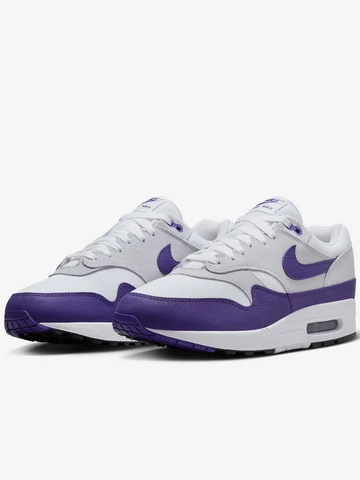Air Max 1 Field Purple Paar leicht seitlich