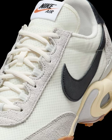 Nike Air Max Waffle Sail