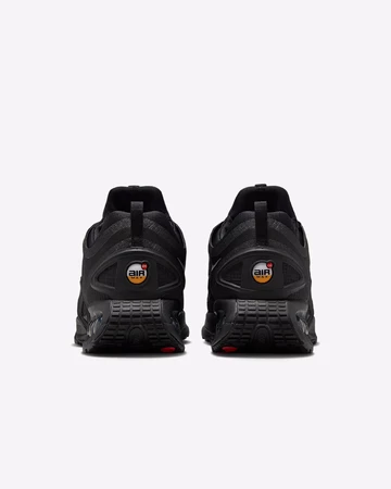 Nike Air Max Dn Roam Black von hinten