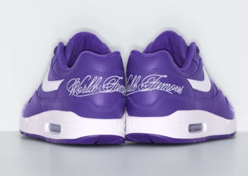 Supreme x Nike Air Max 1 Pack von hinten