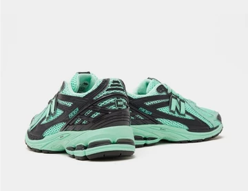 Size? New Balance 1906 Green Black