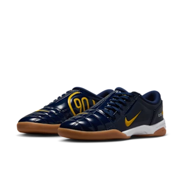 Nike T90 Lack Pack Midnight Navy Paar von der Seite