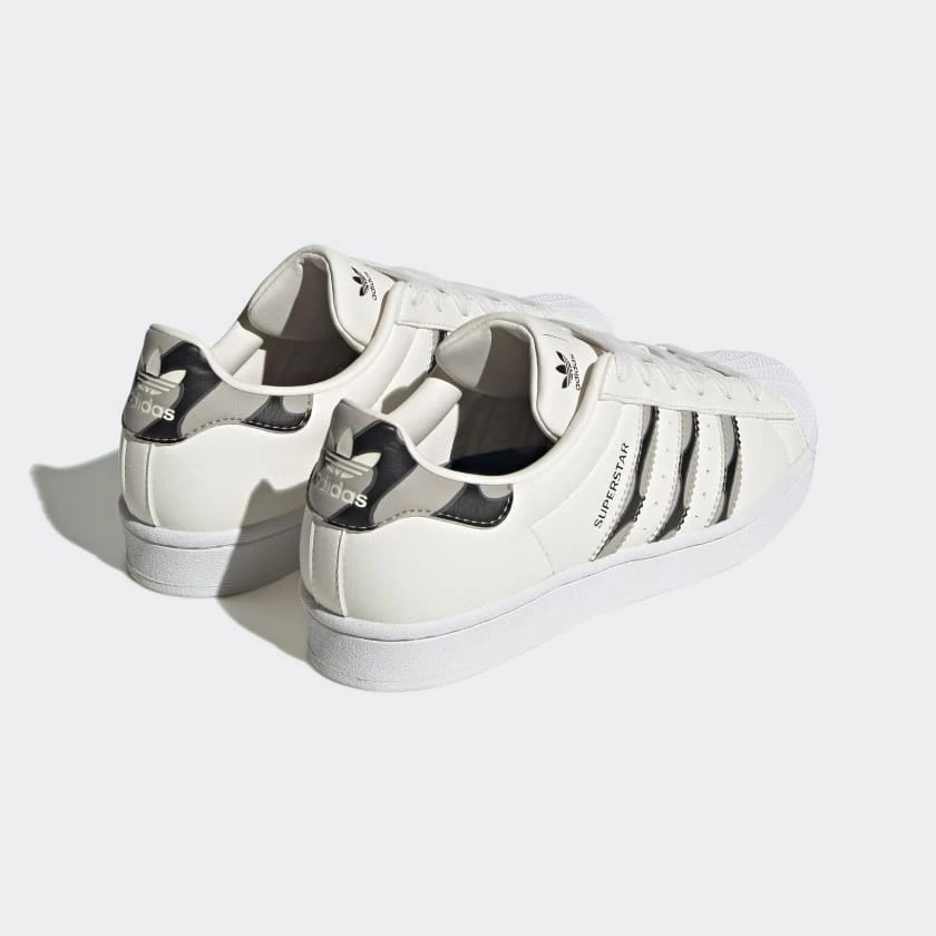 adidas gazelle silver green womens Adidas Ultraboost 22 Marimekko (W) main image 0