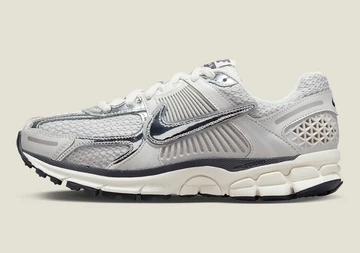 Nike Vomero 5 Photon Dust