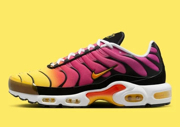 Nike Air Max Plus Gold Raspberry