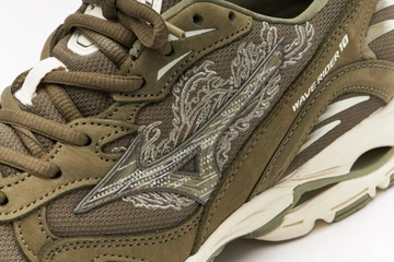 Maharishi Mizuno Wave Rider 10 Deep Depths