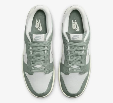 Dunk Low Mica Green