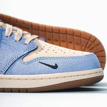 Air Jordan 1 Low OG UNC - Exklusives Release