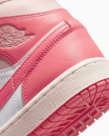 Jordan 1 Mid Strawberries and Cream