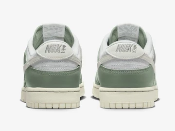 Dunk Low Mica Green