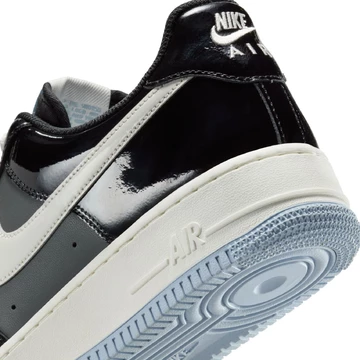 Nike Air Force 1 Black & Iron Grey Ferse Details