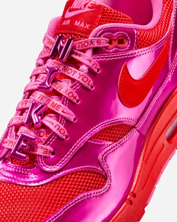 Air Max 1 Playful Pink Details
