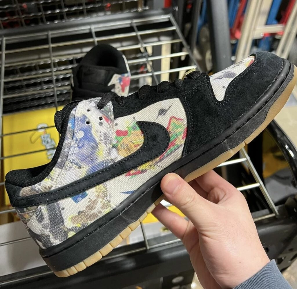 Supreme x Nike SB Dunk Low Rammellzee | Dead Stock Supreme x Nike SB Dunk Low Rammellzee | Dead Stock