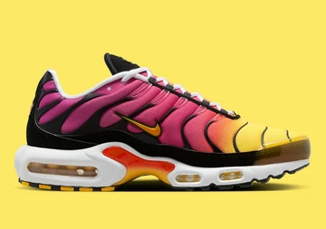 Nike Air Max Plus Gold Raspberry
