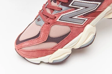 New Balance 9060 Cherry Blossom