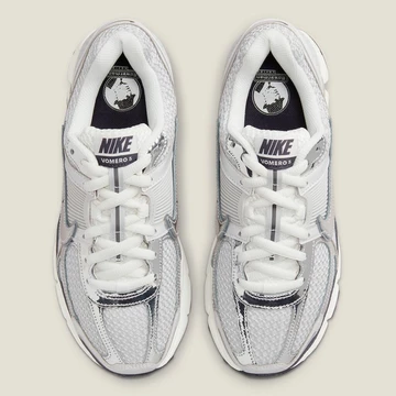 Nike Vomero 5 Photon Dust