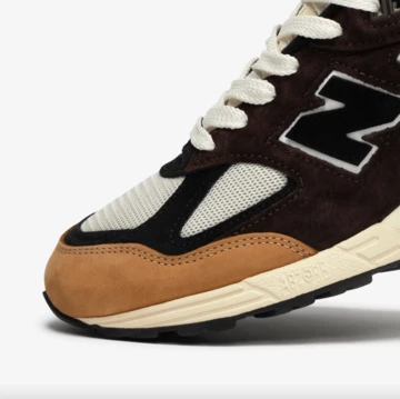 New Balance 990 v2 Mocha