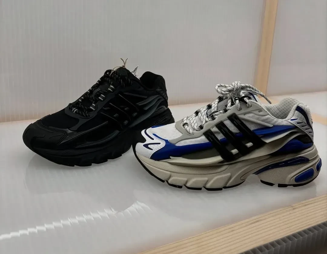 OGクルセイド [黒] まとめ売り adidas Jellyfish Royal Blue JP9263 | Dead Stock