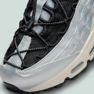 Air Max 95 Metallic Silver Alabaster