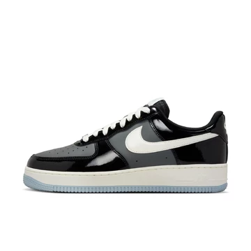 Nike Air Force 1 Black & Iron Grey Außenseite