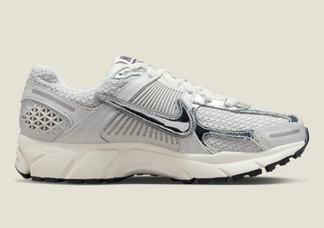Nike Vomero 5 Photon Dust