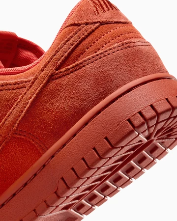 Nike Dunk Low SE Picante Red Ferse Details