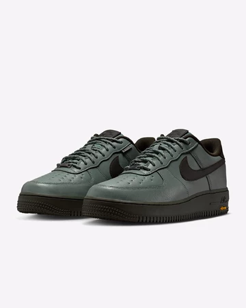 Nike Air Force 1 Low GTX Vibram Clay Green schräg