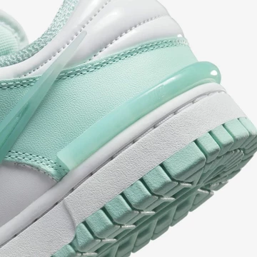 Dunk Low Twist Jade Ice
