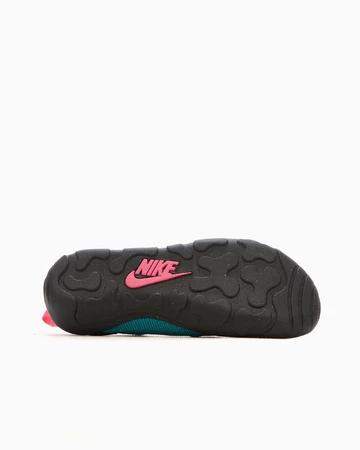 Nike Aqua Turf Turbo Green Sohle