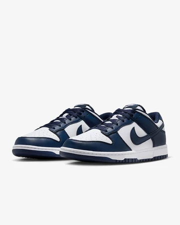 Nike Dunk Low White Midnight Navy Paar schräg seitlich