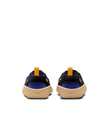 Nike Aqua Turf Deep Night von hinten