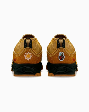 Colour Plus Co. x Saucony Matrix Harvest Wheat Paar von Hinten