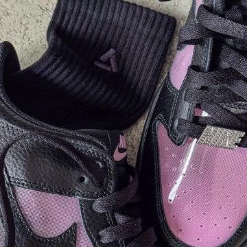 Dunk Low Retro Pink Rise Mood Details