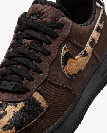 Nike Air Force 1 Low Animal Print Detail Mittelfußbereich