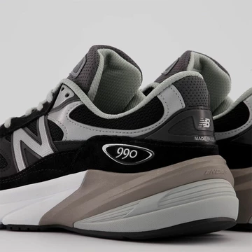 New Balance 990v6 Black