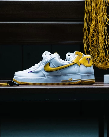 Kobe Bryant x Nike Air Force 1 Low Varsity Maize