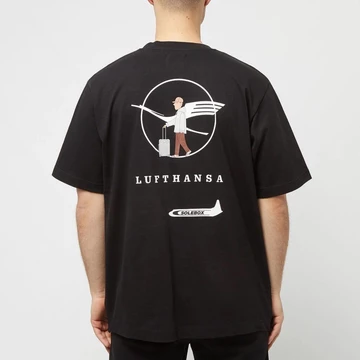Solebox x Lufthansa Travel Kit