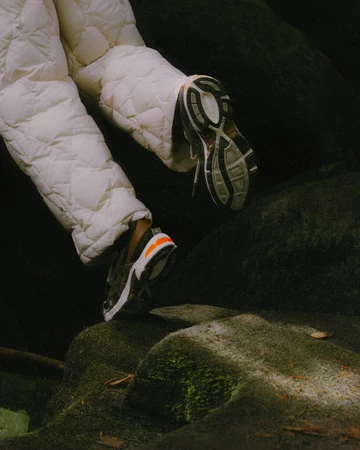 Hal Studios ASICS GEL-1130