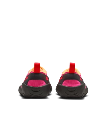 Nike Aqua Turf Vivid Pink von hinten