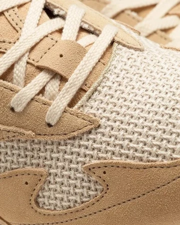 Beams Mizuno Wave Rider Beta